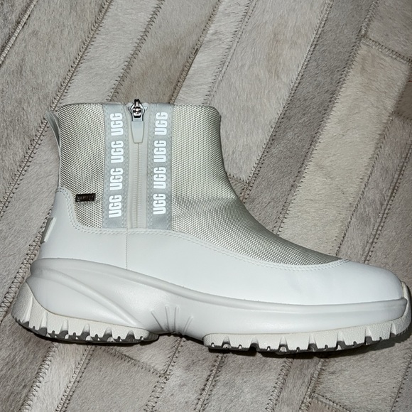 Ugg woman’s booties - Picture 9 of 10